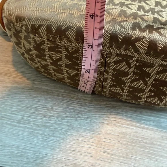 Michael Kors Signature Jacquard Bedford Medium Hobo Shoulder Bag Luggage Purse - Picture 9 of 12